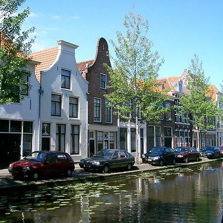 B&B De Kamer Hiernaast Gouda Bagian luar foto